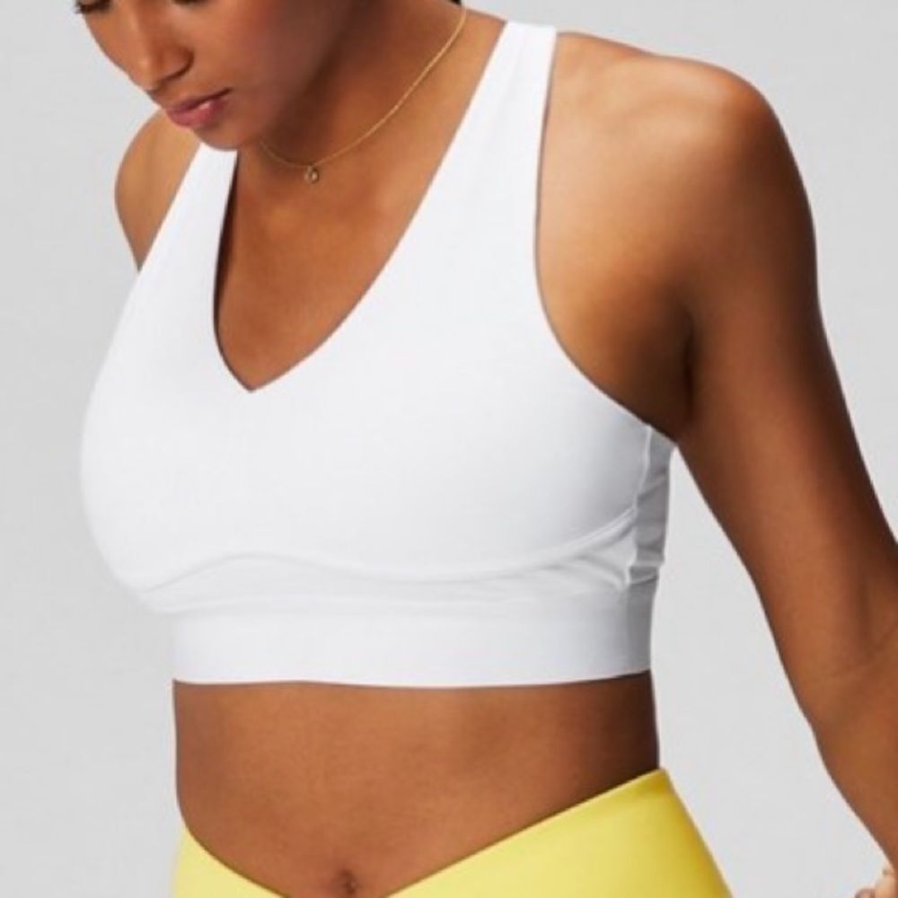 Fabletics All Day Every Day Bra White S NWT IN‎ PACKAGING